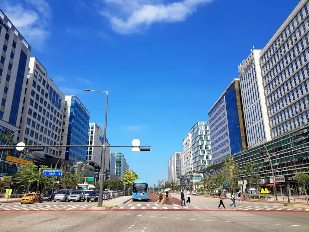 装修工程水电材料采购指南：五金交电选型与建材装饰配套要点